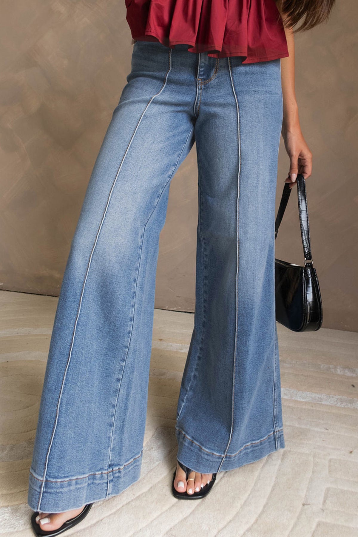 Seamlessly Sassy Wide-Leg Jeans